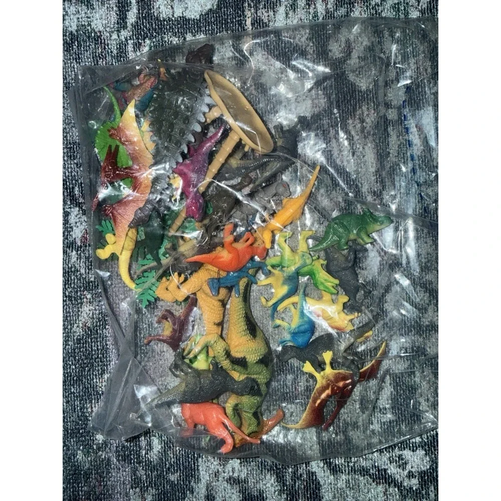 Bag of Assorted Dinosaurs -‎ Green, Orange, Yellow - Dino Fun - Figurines
